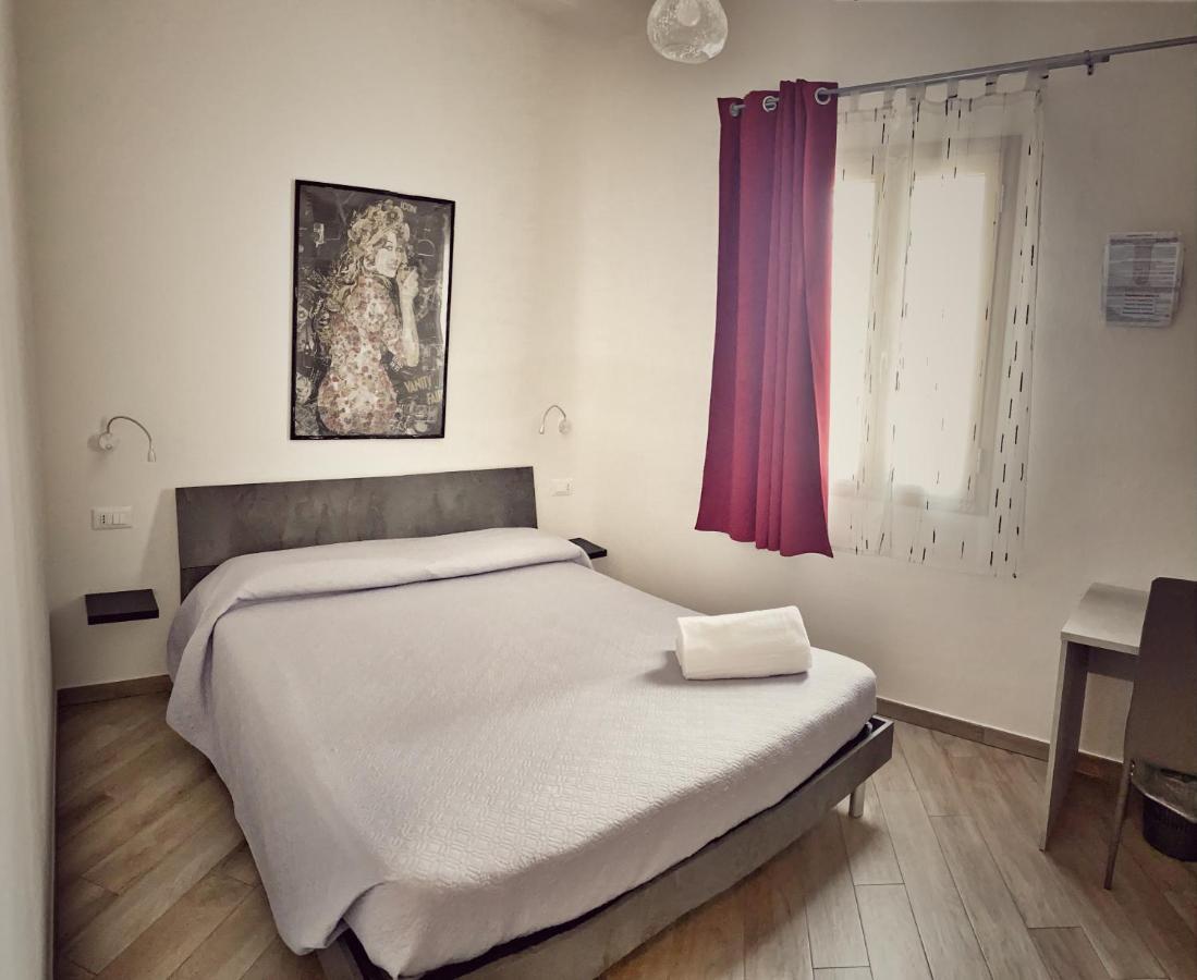 Domoblu Camere In Centro Тортоли Экстерьер фото